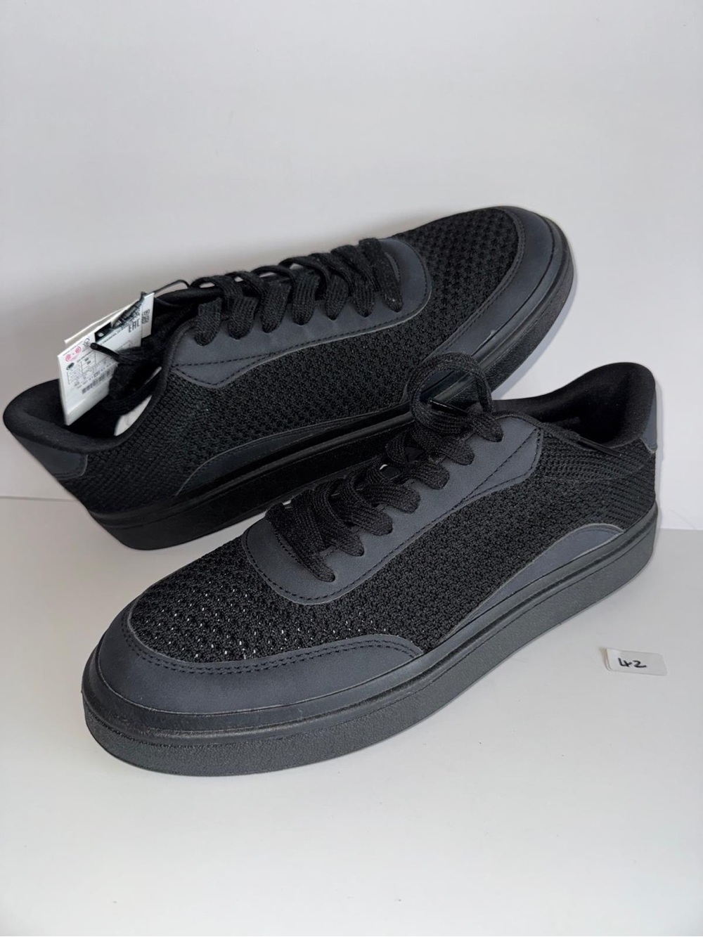 Zara Black Mesh Low-Top Sneakers